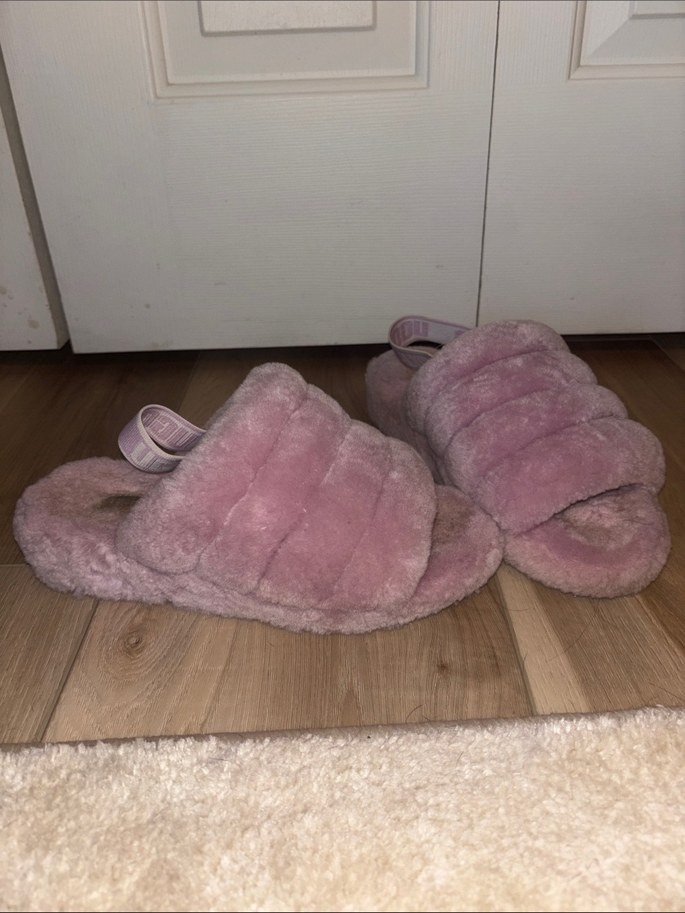 UGG Women’s Fluff Yeah Slides